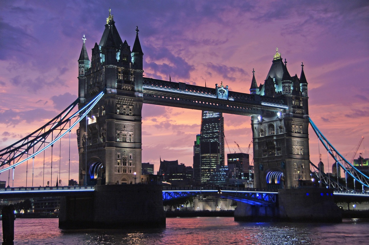 tower bridge, bridge, mac wallpaper, sunset, 4k wallpaper 1920x1080, architecture, free background, beautiful nature, wallpaper hd, structure, lights, cool backgrounds, desktop backgrounds, windows wallpaper, free wallpaper, monument, buildings, illuminated, landmark, wallpaper 4k, hd wallpaper, tourist attraction, nature wallpaper, historic, historical, nature background, beautiful wallpaper, city, river, 4k wallpaper, river thames, london, united kingdom, nature, background, full hd wallpaper, laptop wallpaper, wallpaper